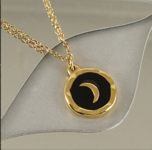 Moon small Pendant Necklace - Imagen 8